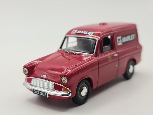 Vanguards va00415 ford anglia - vanguards,