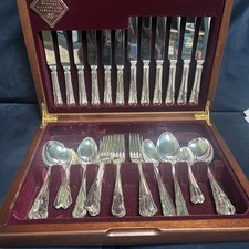 Debenhams 44-piece Dubarry Cutlery set wooden case.