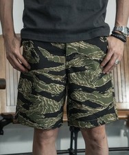 New Vintage 90’s Rothco Tiger Stripe Vietnam War Repro Camo BDU Shorts XL 42