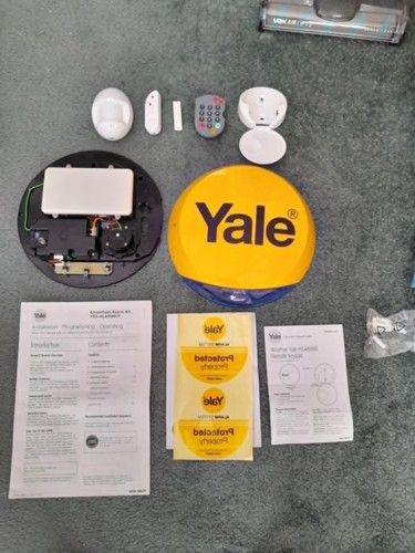Yale essentials alarm kit - essentials,