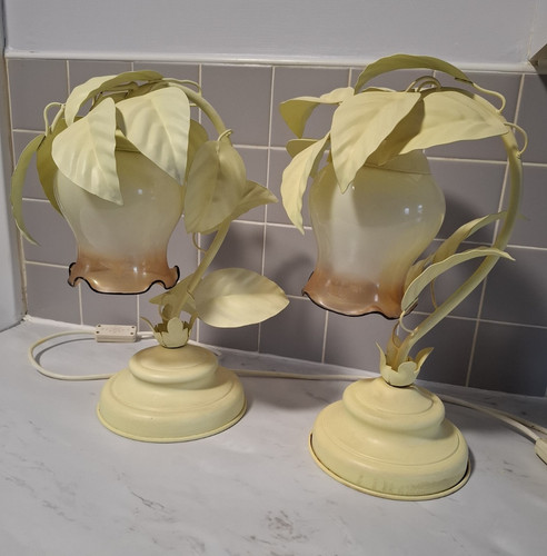 Pair pale yellow - pair,