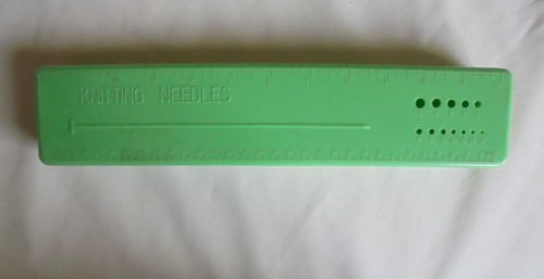 Green plastic knitting box - plastic,