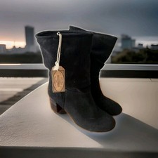 BOOTS SIZE 5 GENUINE BLACK