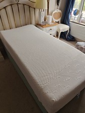 Tempur Single Mattress Medium/ Firm And Ottoman Bed Base In Excellent Condition.
