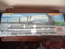 Hornby R837 Silver Jubilee