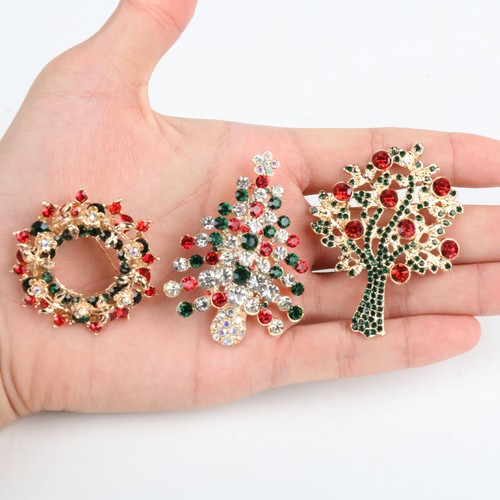 Christmas brooch badge - christmas,
