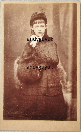 Cdv bracknell girl - girl, fur