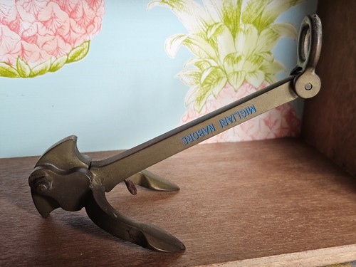 Miniature brass anchor captain - brass,