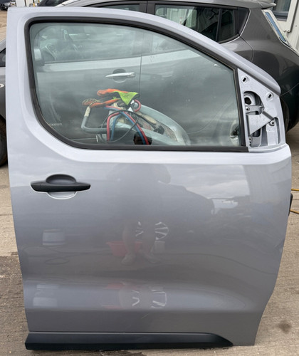 2025 vauxhall vivaro - vauxhall, o/s