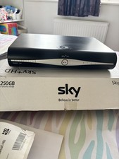SKY PLUS HD BOX DRX890 250 GB + power cables +boxed | Excellent condition