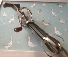 Vintage SkyLine Egg Beater Hand Whisk Kitchenalia Collectable Kitchen Tool. 