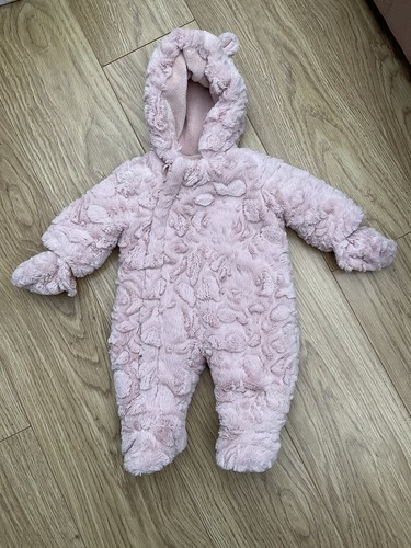 Lovely baby girl - faux, fur