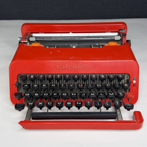 Vintage olivetti valentine red - vintage,