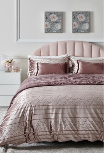 Bnip next luxury bedding blush - luxury,