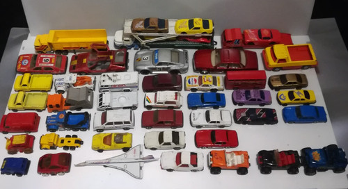 Die cast toy car - cast, lot