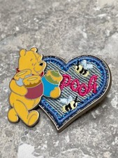 DISNEY STORE UK DENIM HEART NAME PIN BADGE - WINNIE THE POOH HONEY POTS BEES