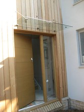 Modern Suspended Real