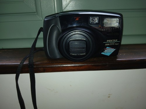 Pentax 105 zoom super 35mm - 105,