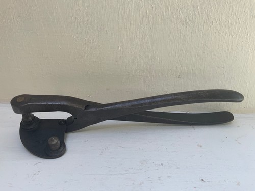 Vintage hole punch and - ,