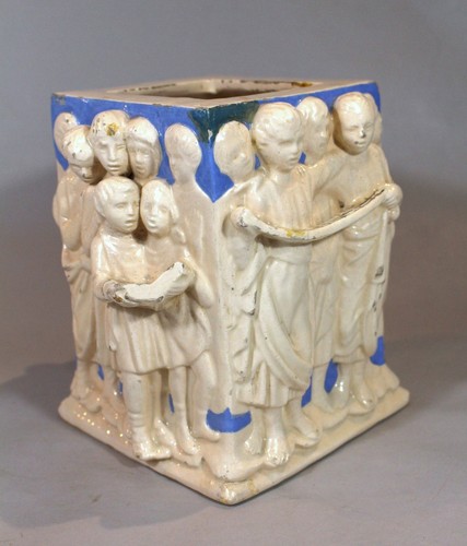 Italian della robbia - robbia, square