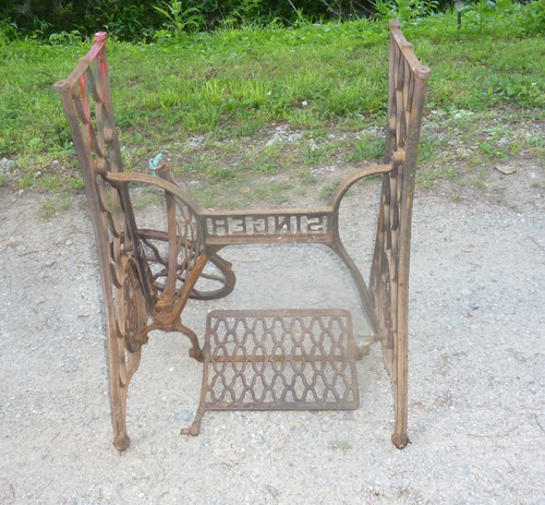 Antique singer sewing machine - singer,