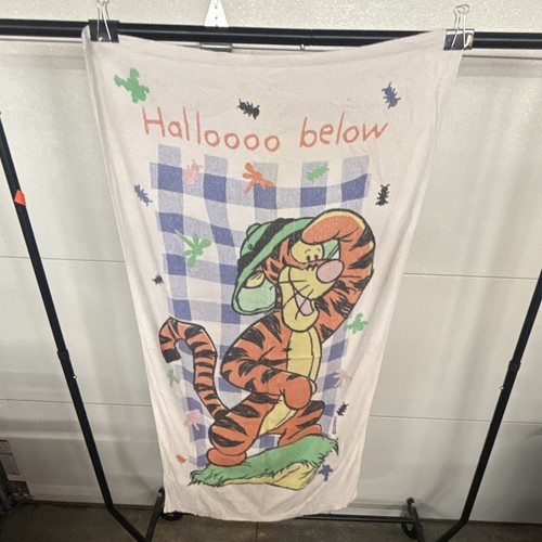 Disney tigger hallooo below - tigger, "hallooo