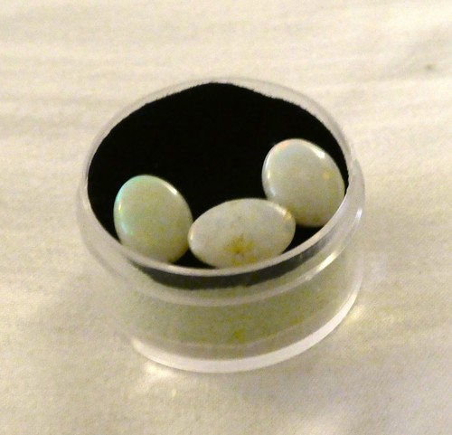 Loose opal stones - loose,