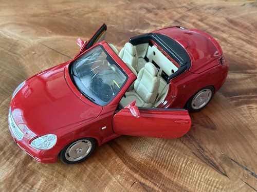 Maisto diecast lexus - maisto,