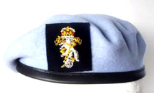 REME AAC - ARMY AIR CORPS KINGS CROWN WO1 / OFFICER BERET & CAP BADGE CIIIR