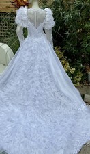 Vintage Wedding Dress Ruffle Puffed Sleeves Lace Embellished OTT S