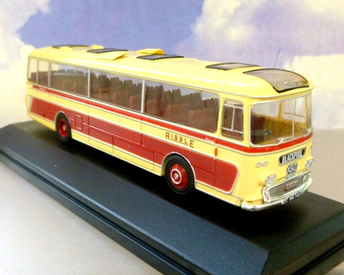 Oxford diecast plaxton - diecast,