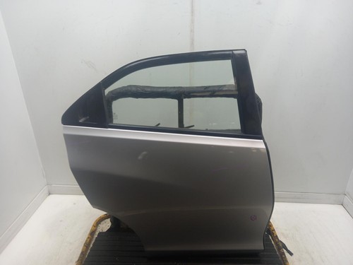 Honda civic right rear door - civic,