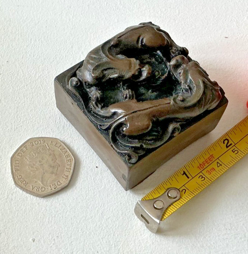 Cast bronze double - cast,