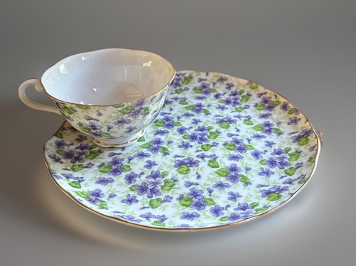 Vtg lefton hand painted violet - lefton,