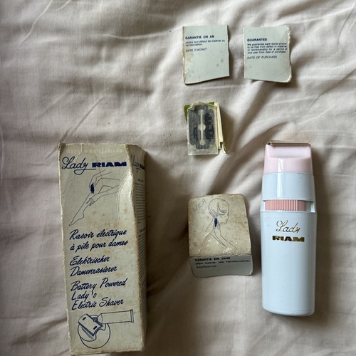 Lady old shaver battery - old,