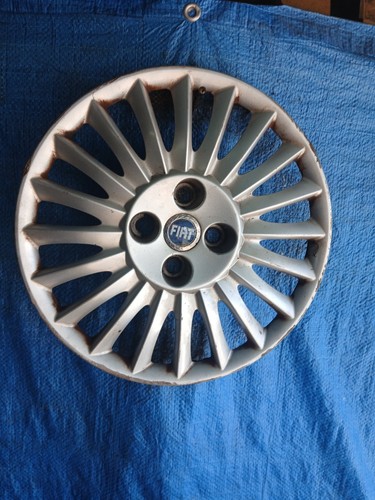 Fiat punto wheel trim - fiat,