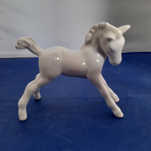 Vintage beswick horse opaque - beswick,