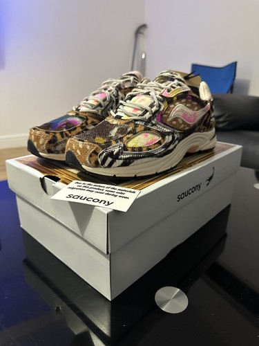 Hand new saucony westside - new,