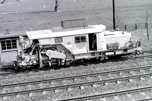 Track maintenance 35mm - (35mm, slide
