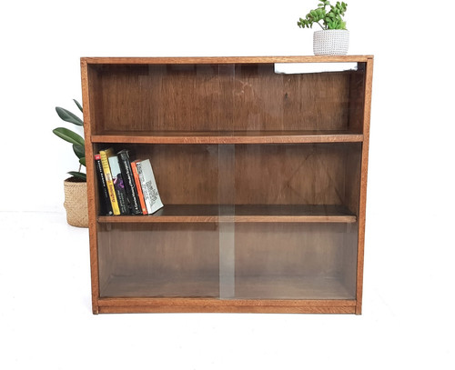 Beautiful solid oak - solid, glass