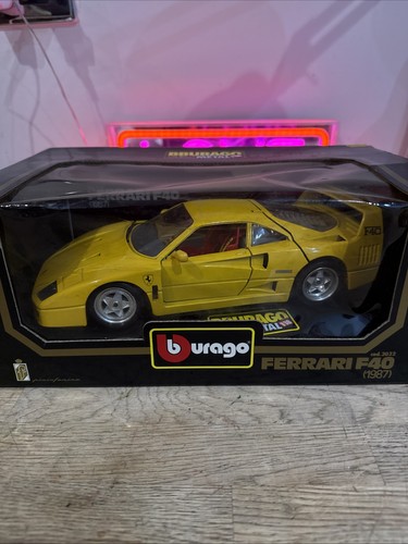 Burago scale diecast 3022 - diecast,