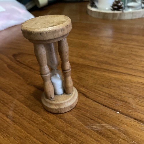 Vintage wooden sand clock egg - wooden,