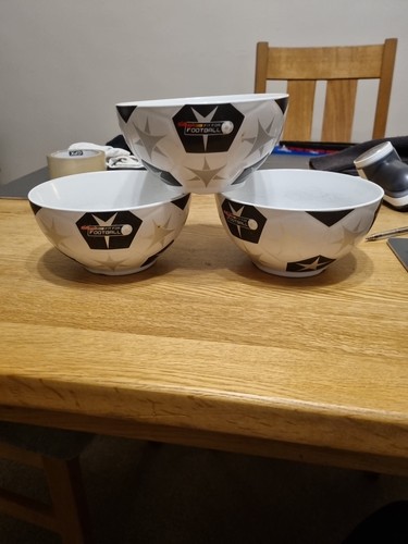 Kelloggs cereal bowls - cereal,
