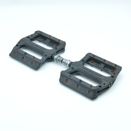 Nukeproof flat platform pedals - nukeproof,