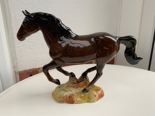 Beswick pottery brown - pottery,