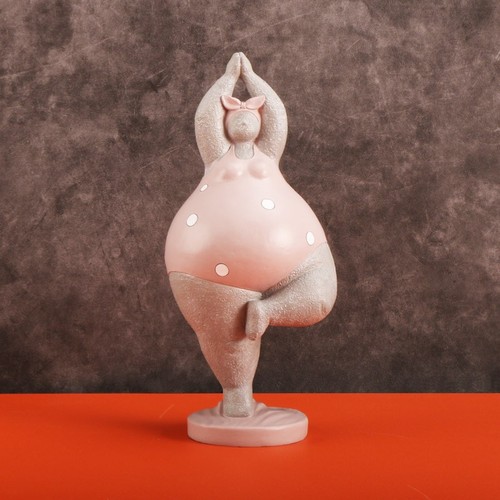 Charming fat lady - lady, figurine