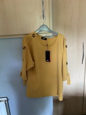 Three Quarter Length Top In