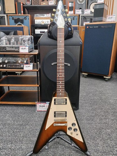 Gibson flying electric - v,