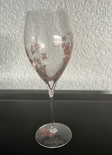 Laurent perrier champagne - perrier,