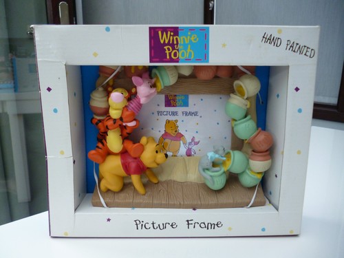 Winnie the pooh resin - pooh,